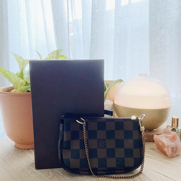 Louis Vuitton • AUTHENTIC Mini Pochette Damier - Picture 13 of 13
